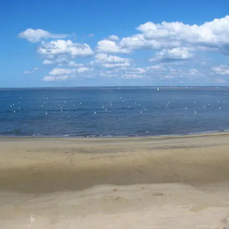 Apartment Arcachon: Studio Renove, Terrasse Avec Vue, Acces Plage, Parking Securise - Fr-1-420-11 *